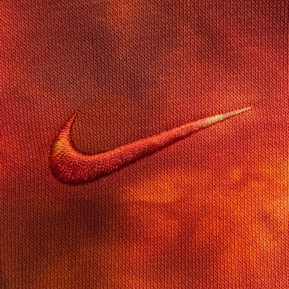 🔥NEW🔥 CUSTOM NIKE TIE DYE WMNS HOODIE - Picture 4 of 8